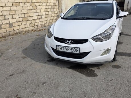 Hyundai Elantra 2013