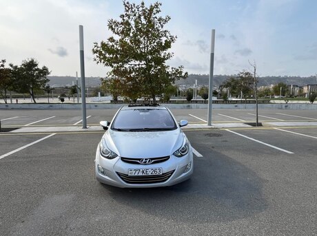 Hyundai Elantra 2013