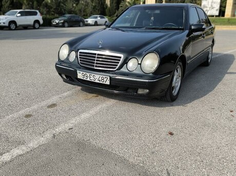 Mercedes E 270 2000