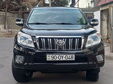 Toyota Land Cruiser Prado 2011