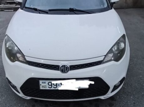 MG 3 2011