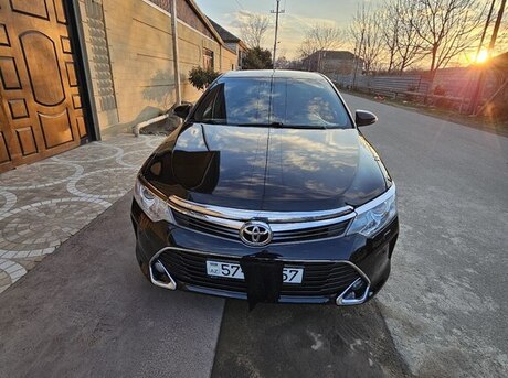 Toyota Camry 2015
