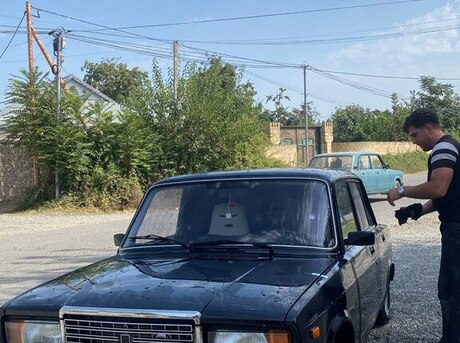 LADA (VAZ) 2107 2010