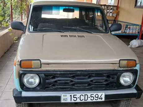LADA (VAZ) Niva 1989