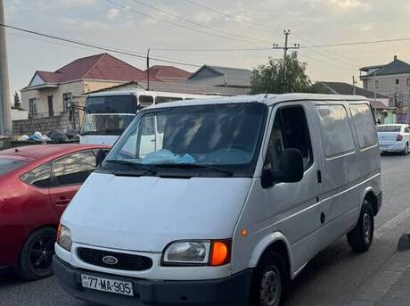 Ford Transit 2000