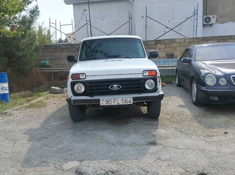 LADA (VAZ) Niva 2008