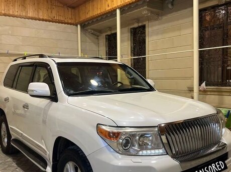 Toyota Land Cruiser 2012