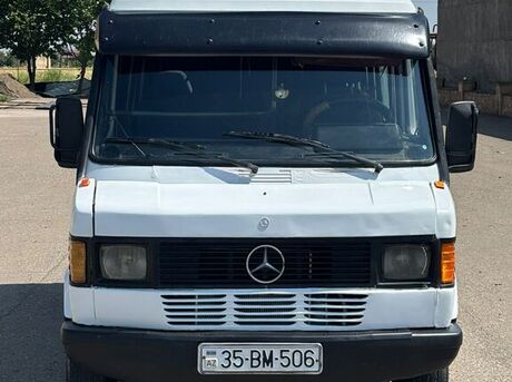 Mercedes 208 D 1993