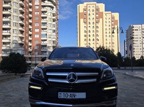 Mercedes  2014