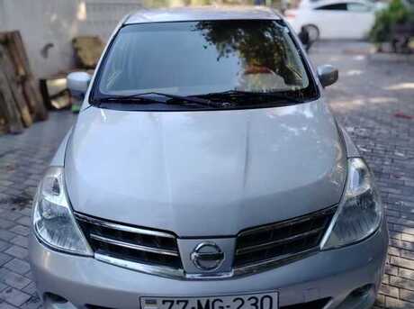 Nissan Tiida 2012