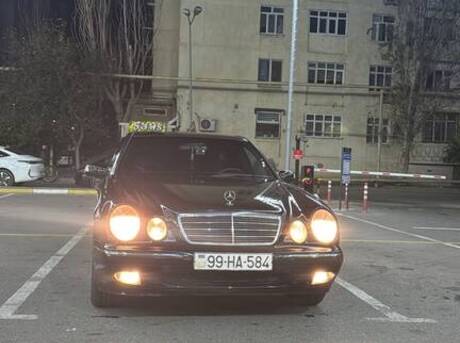 Mercedes E 270 2000