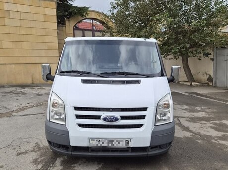 Ford Transit 2011