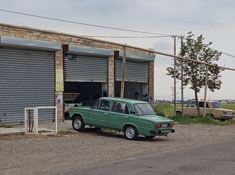 LADA (VAZ) 2106 1990
