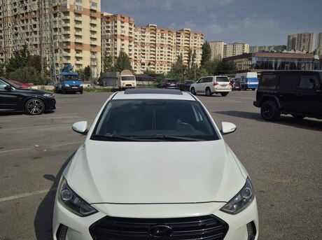 Hyundai Elantra 2016