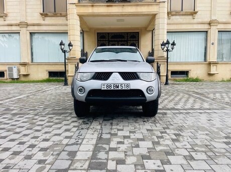 Mitsubishi L200 2008