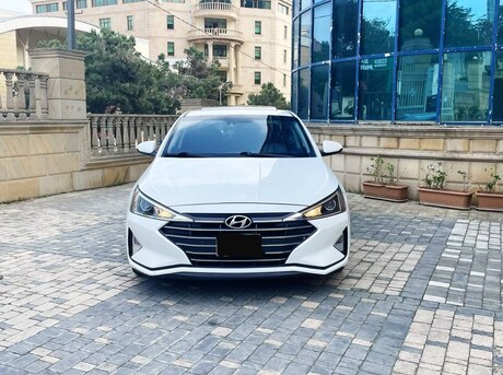 Hyundai Elantra 2019