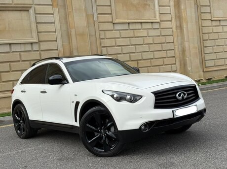 Infiniti  2015