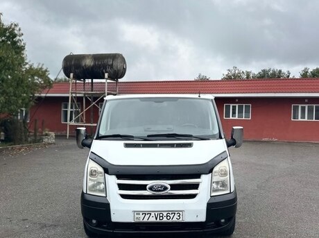 Ford Transit 2010