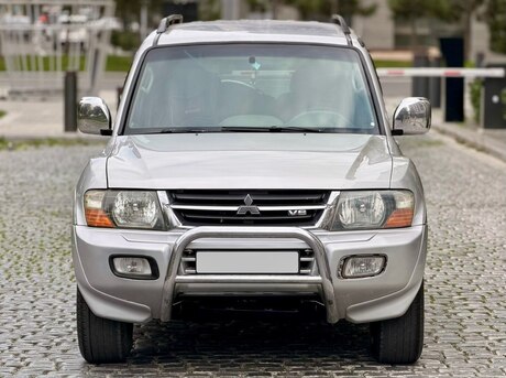 Mitsubishi Pajero 2006