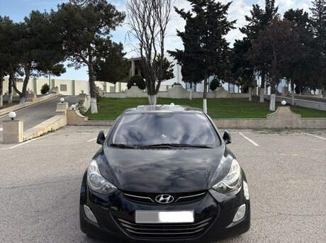 Hyundai Avante 2012