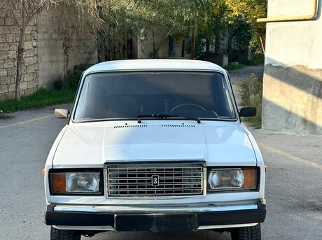 LADA (VAZ) 2107 2010
