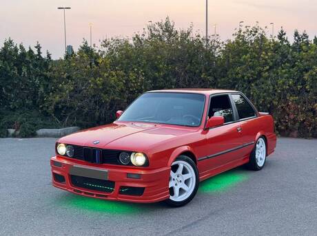BMW 320 1987