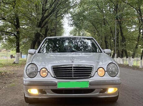 Mercedes E 220 1999