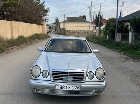 Mercedes E 240 1999