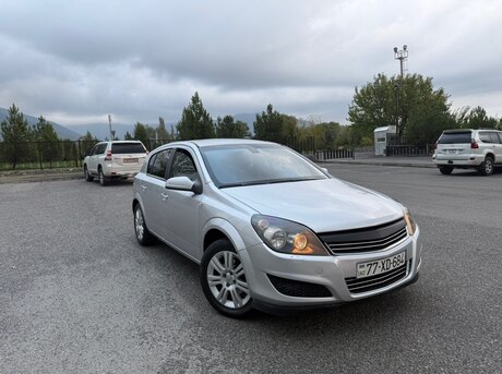 Opel Astra 2007