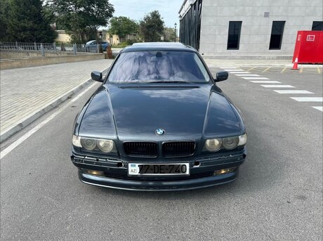 BMW 740 2000