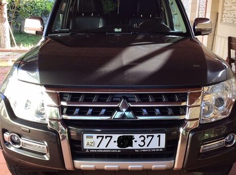 Mitsubishi Pajero 2015