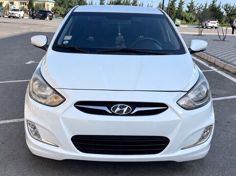 Hyundai Accent 2011