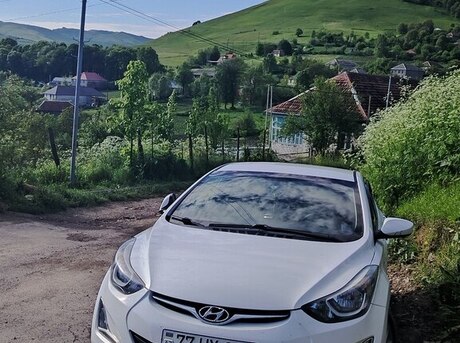 Hyundai Elantra 2015