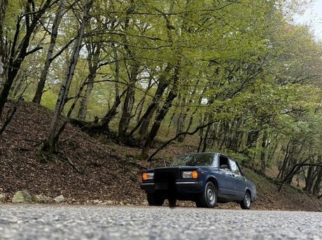 LADA (VAZ) 2107 2004