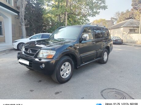 Mitsubishi Pajero 2005