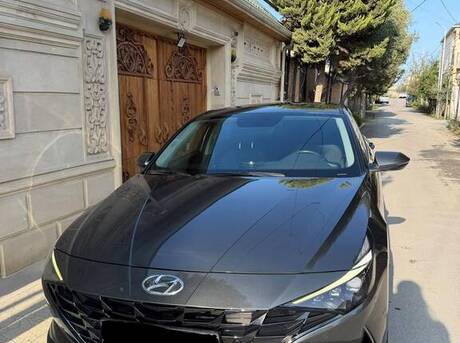 Hyundai Elantra 2021