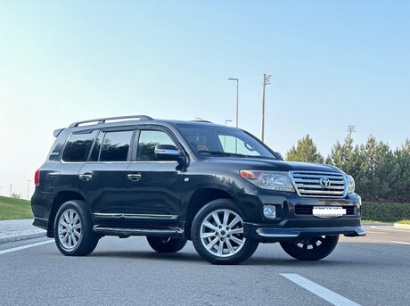 Toyota Land Cruiser 2011