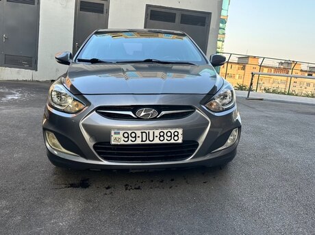 Hyundai Accent 2013