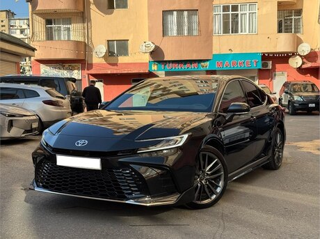 Toyota Camry 2025