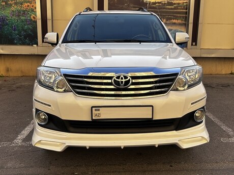 Toyota Fortuner 2013