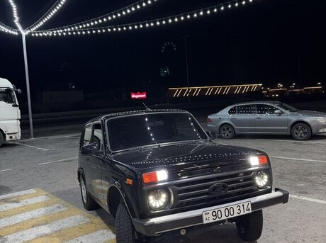 LADA (VAZ) Niva 2023