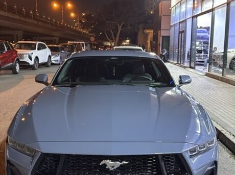 Ford Mustang 2025