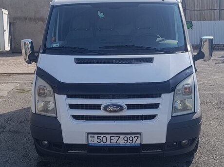 Ford Transit 2011