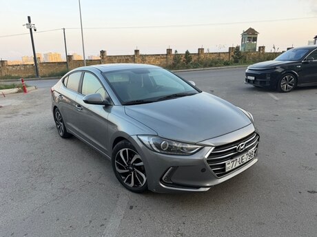 Hyundai Elantra 2017