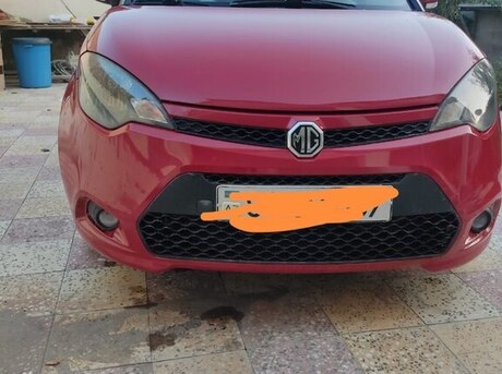 MG 3 2012