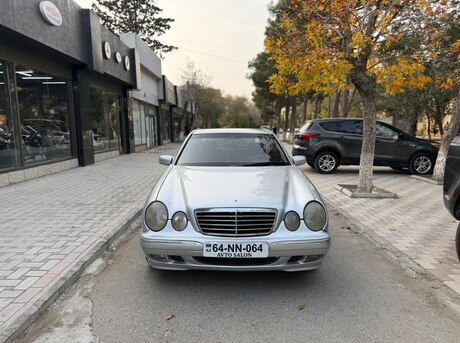 Mercedes E 270 2001