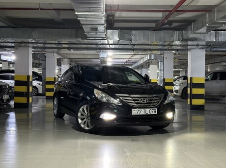 Hyundai Sonata 2011