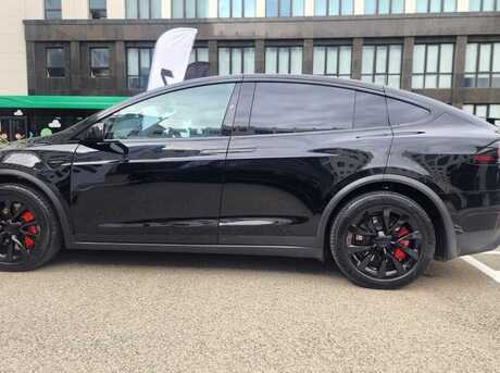 Tesla Model X 2023