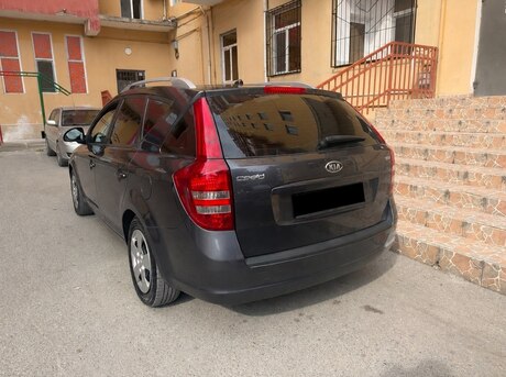 Kia  2008