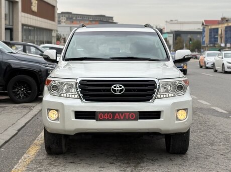Toyota Land Cruiser 2012